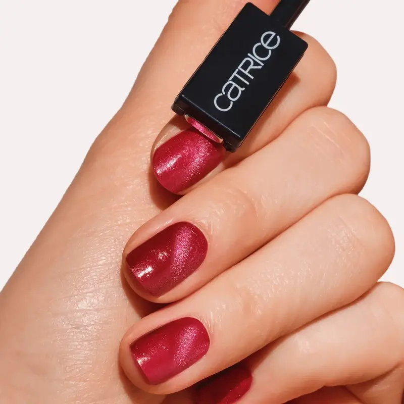Catrice Magnetic Nail Polish Bold Magnetic 010 , 10,5 ml - Image 5