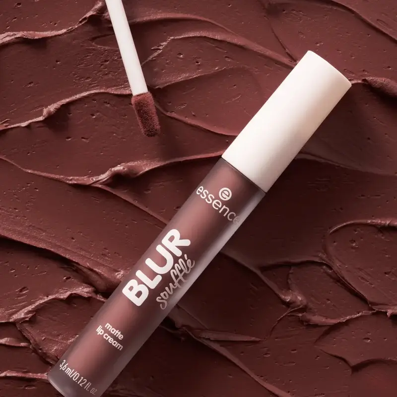 Essence Creamy Matte Lipstick Blur Soufflé 01, 3.6 ml - Image 5