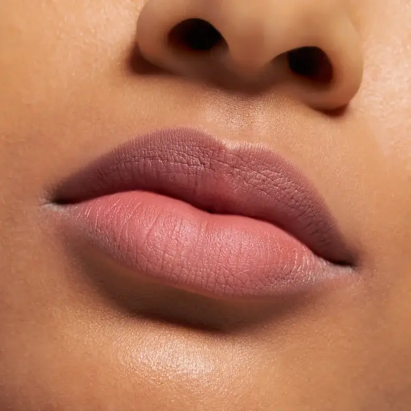 Essence Creamy Matte Lipstick Blur Soufflé 02, 3.6 ml - Image 8