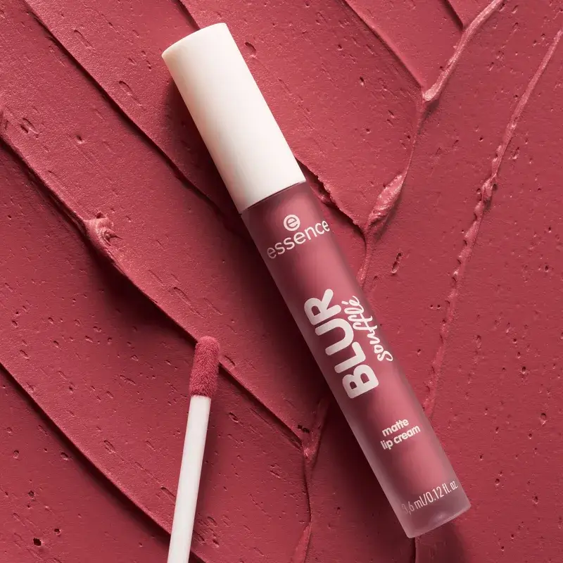 Essence Creamy Matte Lipstick Blur Soufflé 05, 3.6 ml - Image 5