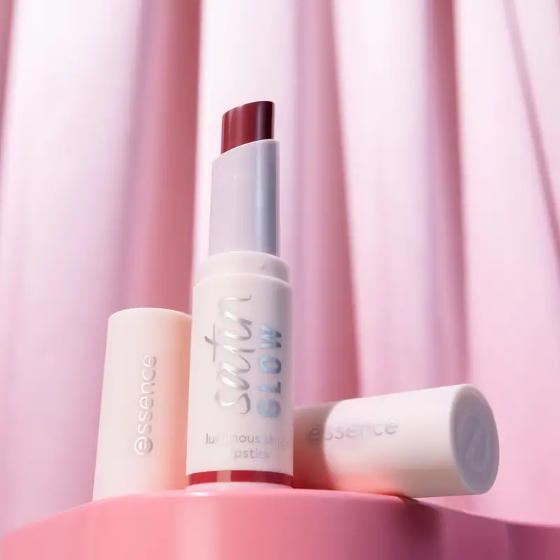 Essence Lipstick Satin Glow Luminous Shine 03 , 3,5 gr - Image 9