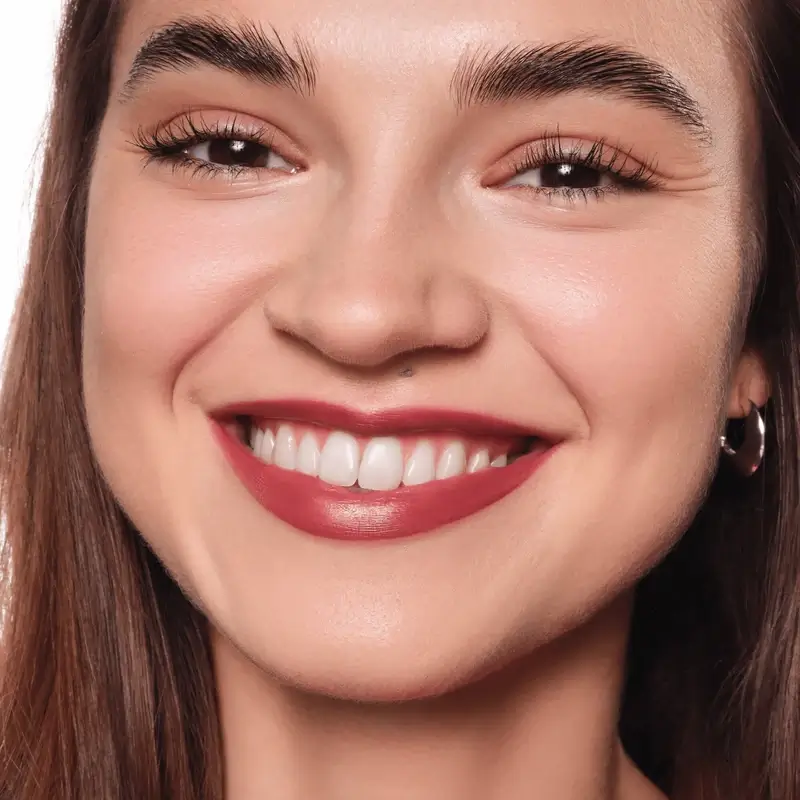 Essence Lipstick Satin Glow Luminous Shine 06 , 3,5 gr - Image 4