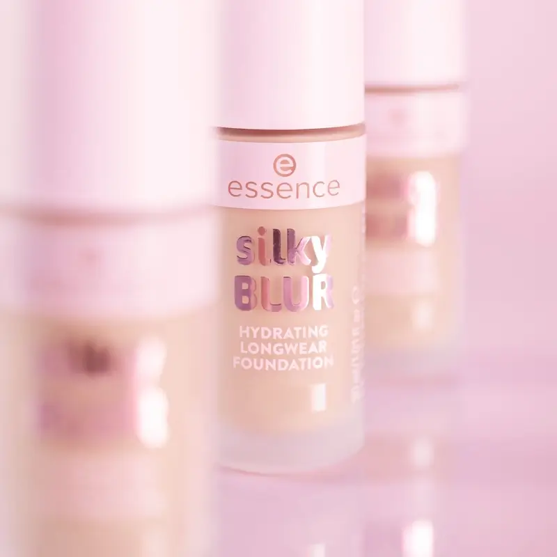 Essence Silky Blur 170 Long Lasting Moisturising Foundation 170, 30 ml - Image 5