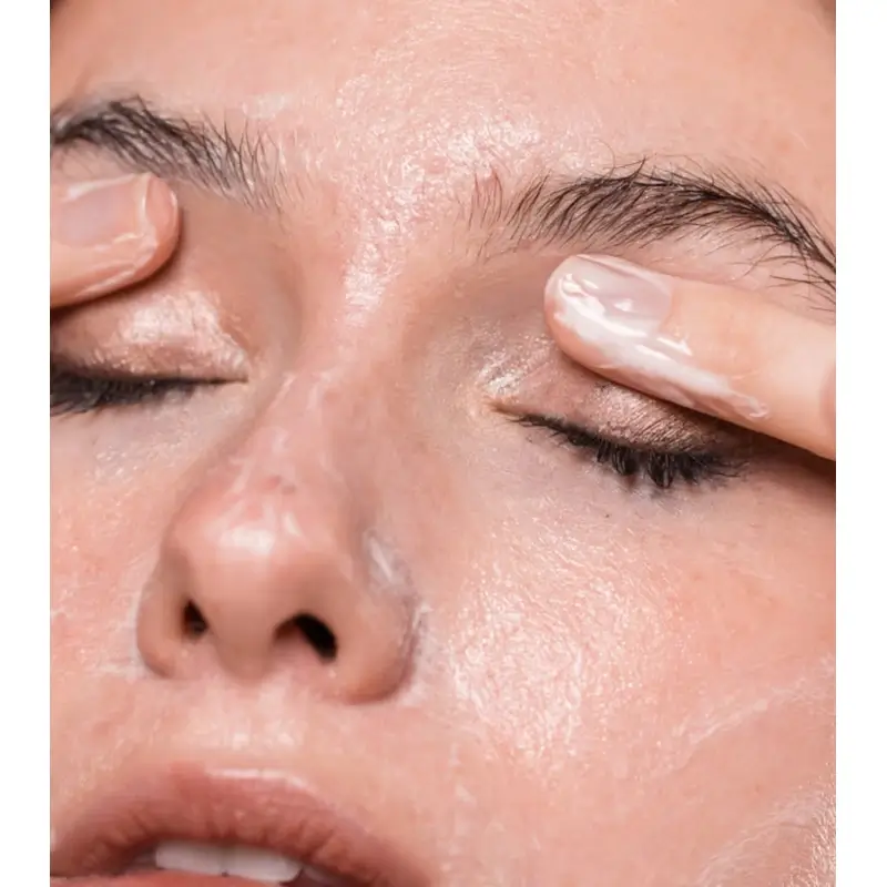 Freshly Rose Quartz Facial Cleanser, Travel Size 50ml - Image 3